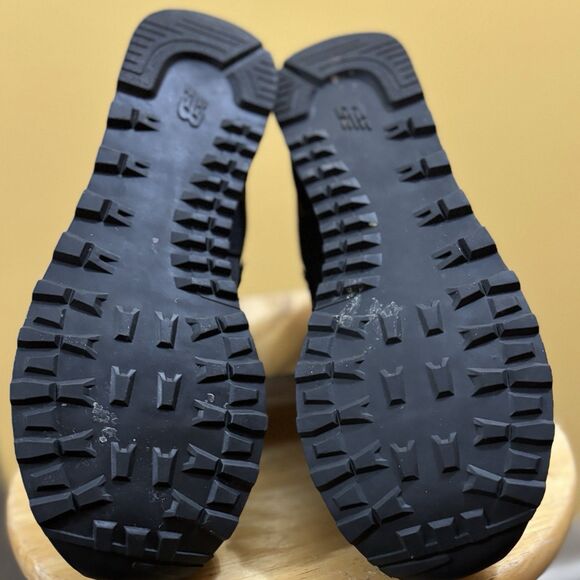 New Balance 574 Classic Shoes Mens Size 10 Black Gray Suede Mesh ML574EVB - Picture 6 of 10